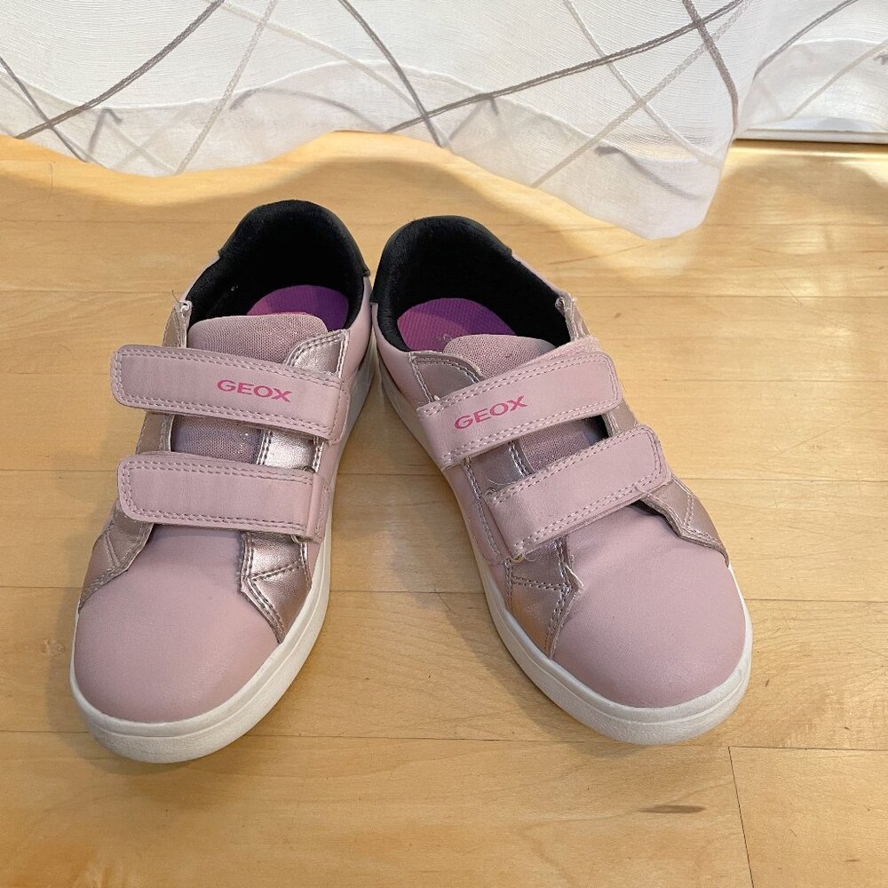Geox kids' sneakers, size 1.5-2US/33EU